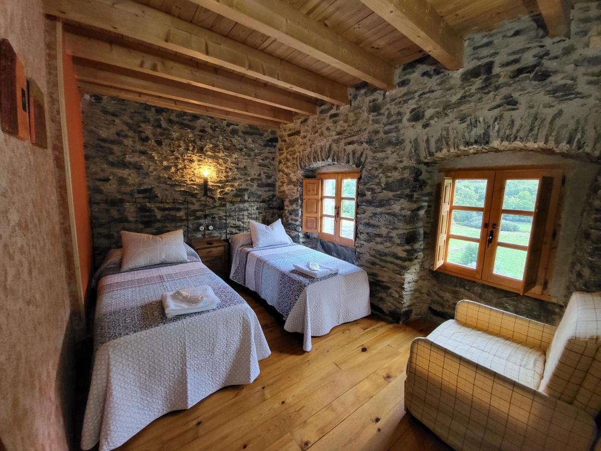 Hotel Rural La Carcel Murias de Paredes ภายนอก รูปภาพ