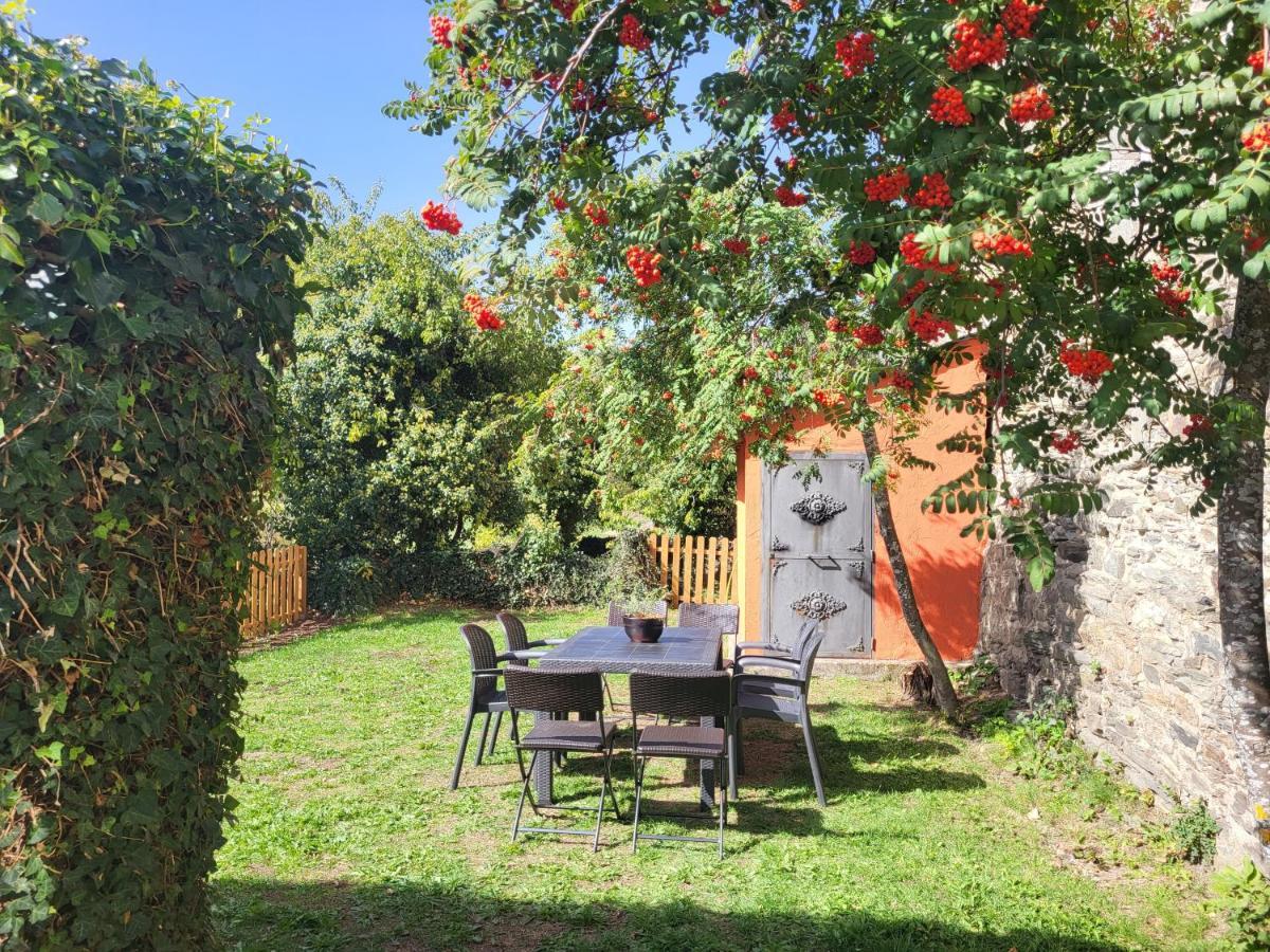 Hotel Rural La Carcel Murias de Paredes ภายนอก รูปภาพ