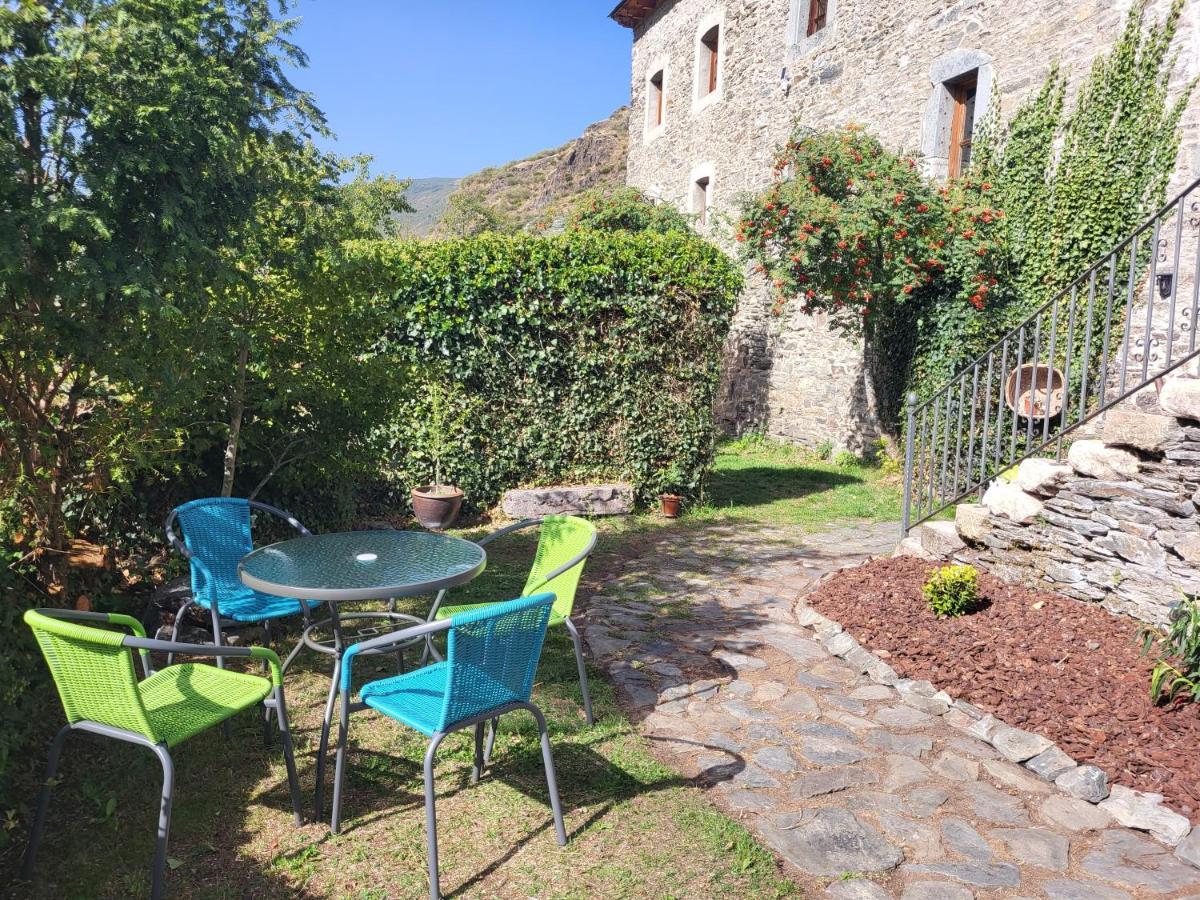 Hotel Rural La Carcel Murias de Paredes ภายนอก รูปภาพ