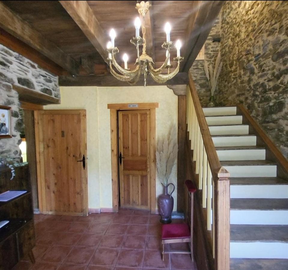 Hotel Rural La Carcel Murias de Paredes ภายนอก รูปภาพ