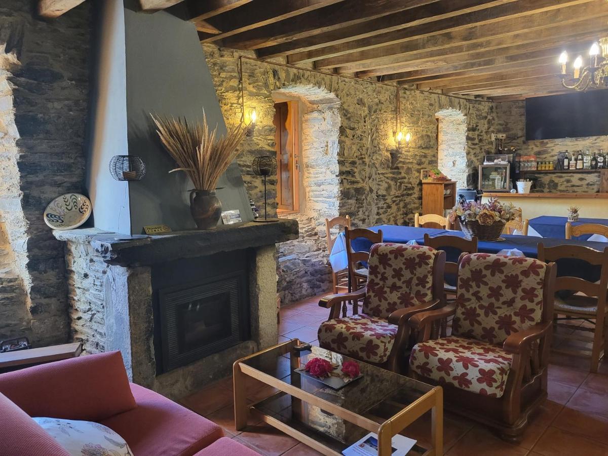 Hotel Rural La Carcel Murias de Paredes ภายนอก รูปภาพ