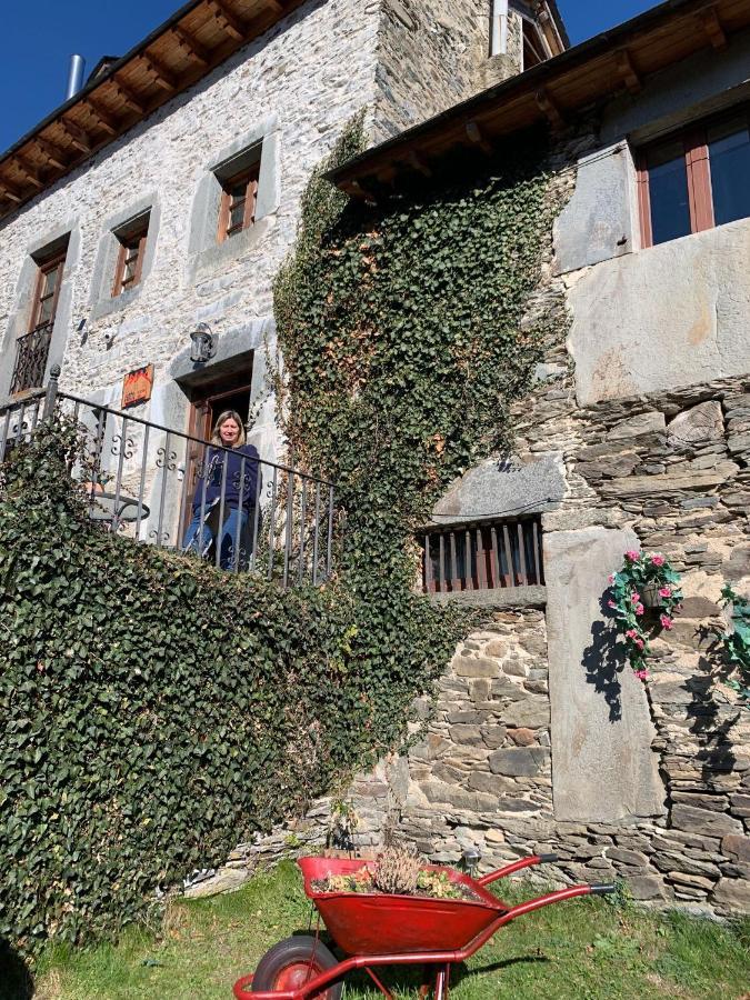 Hotel Rural La Carcel Murias de Paredes ภายนอก รูปภาพ